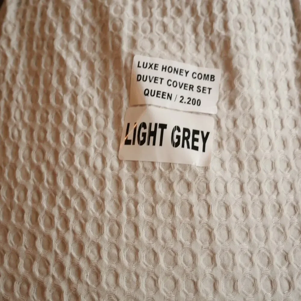 Quince Duvet Cover Set Luxe Honeycomb FULL QUEEN Cover + Shams Light Gray NEW